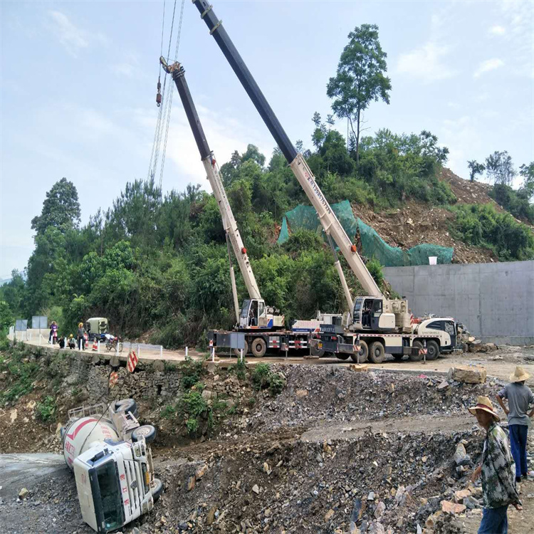 湘潭湘潭24小时应急道路救援吊装吊装现场实拍